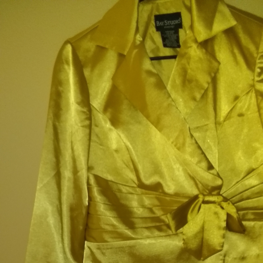 Gold jacket - Picture 2 of 6